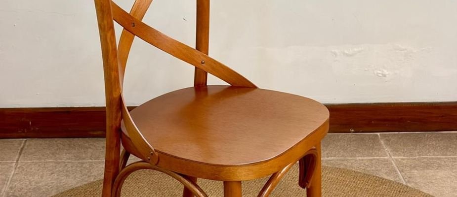 Como comprar cadeira de madeira? Como comprar cadeira de madeira?
