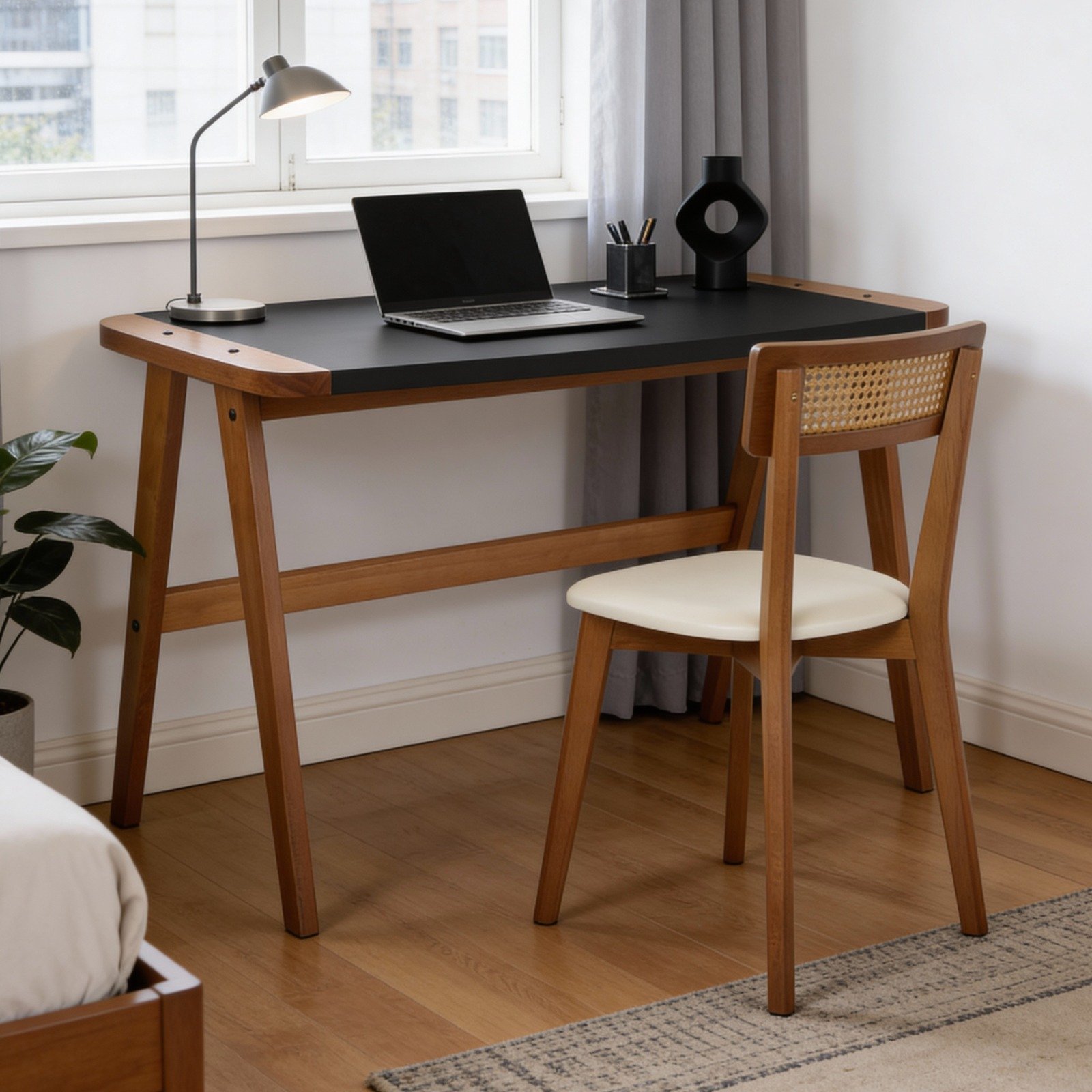 escrivaninha hoy preto e mel